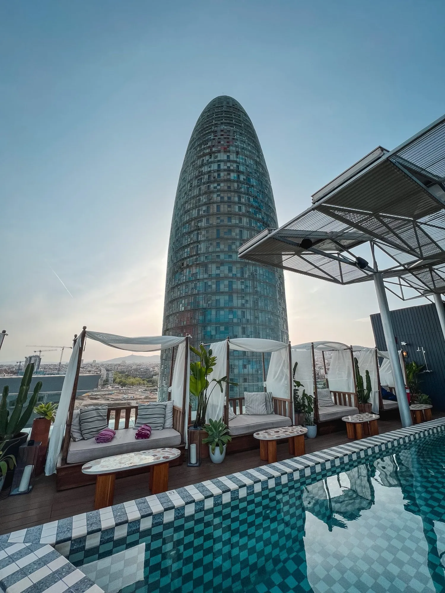 Rooftop del hotel Hoxton en Barcelona