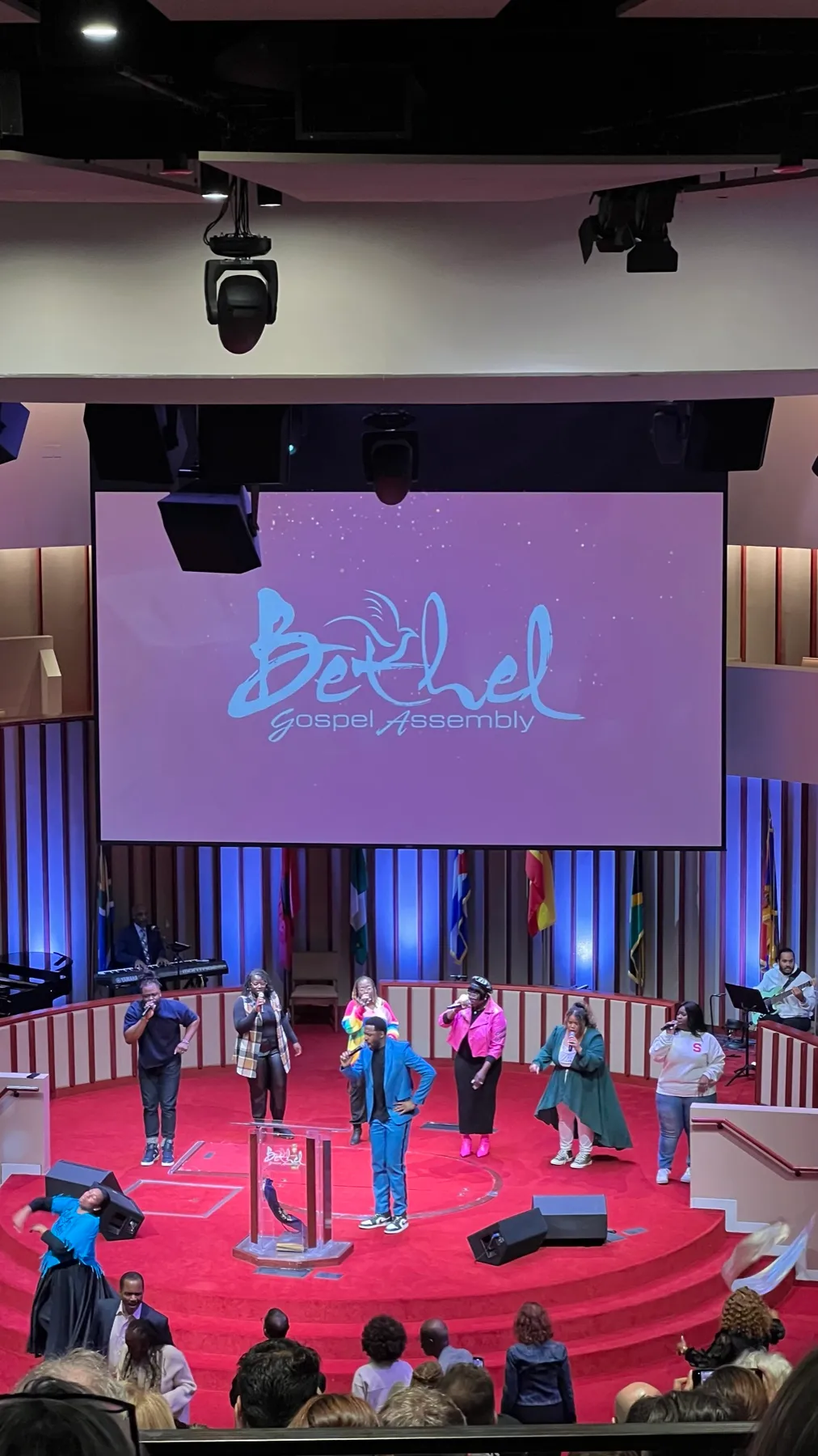 Misa gospel en Bethel Gospel Assembly, Harlem
